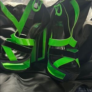 Shiekh Green and Black Platform Sandals